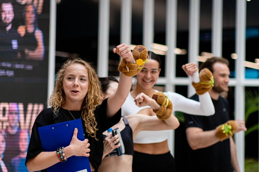 REBOOT: пространство для системной перезагрузки тела и мышления. Сеть студий REBOOT FITNESS предлагает последовательное решение этого противоречия. Это системная практика, которая позволяет телу и психике вернуться к продуктивному состоянию через рассчитанную физическую нагрузку и профессиональное сопровождение.