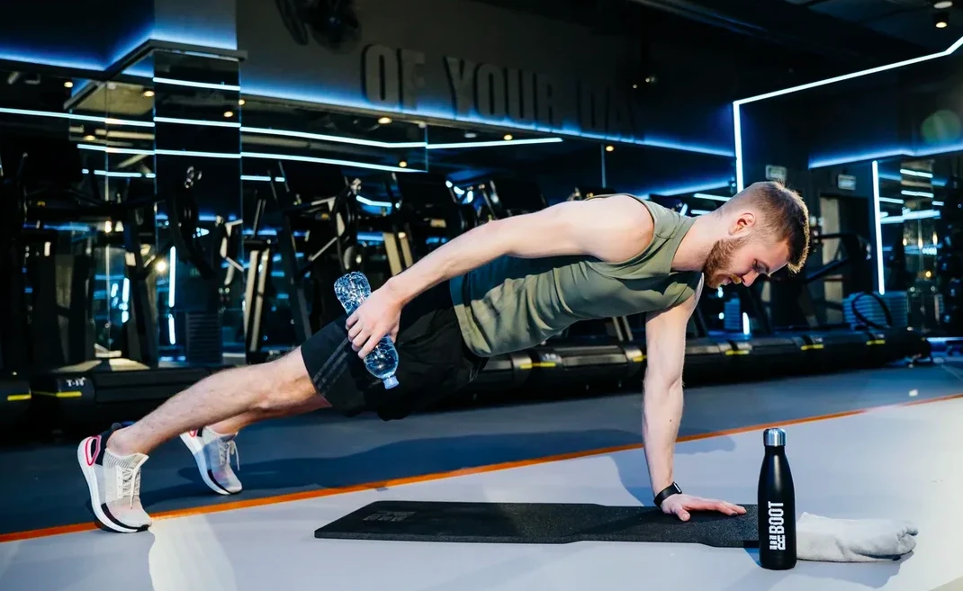 kak-pokhudet-v-domashnikh-usloviyakh-poshagovo-i-podrobno